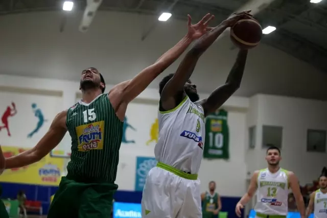 Frutti Extra Cup: Merkezefendi Belediyesi Basket: 64 Frutti Extra Bursaspor: 79