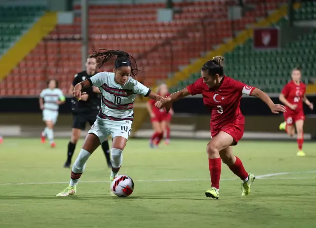 SPOR A Milli Kadın Futbol Takımı, Portekiz'le berabere kaldı