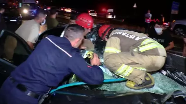 Son dakika: Beykoz'da lastiği patlayan otomobil kazaya neden oldu: 3 ölü, 3 yaralı
