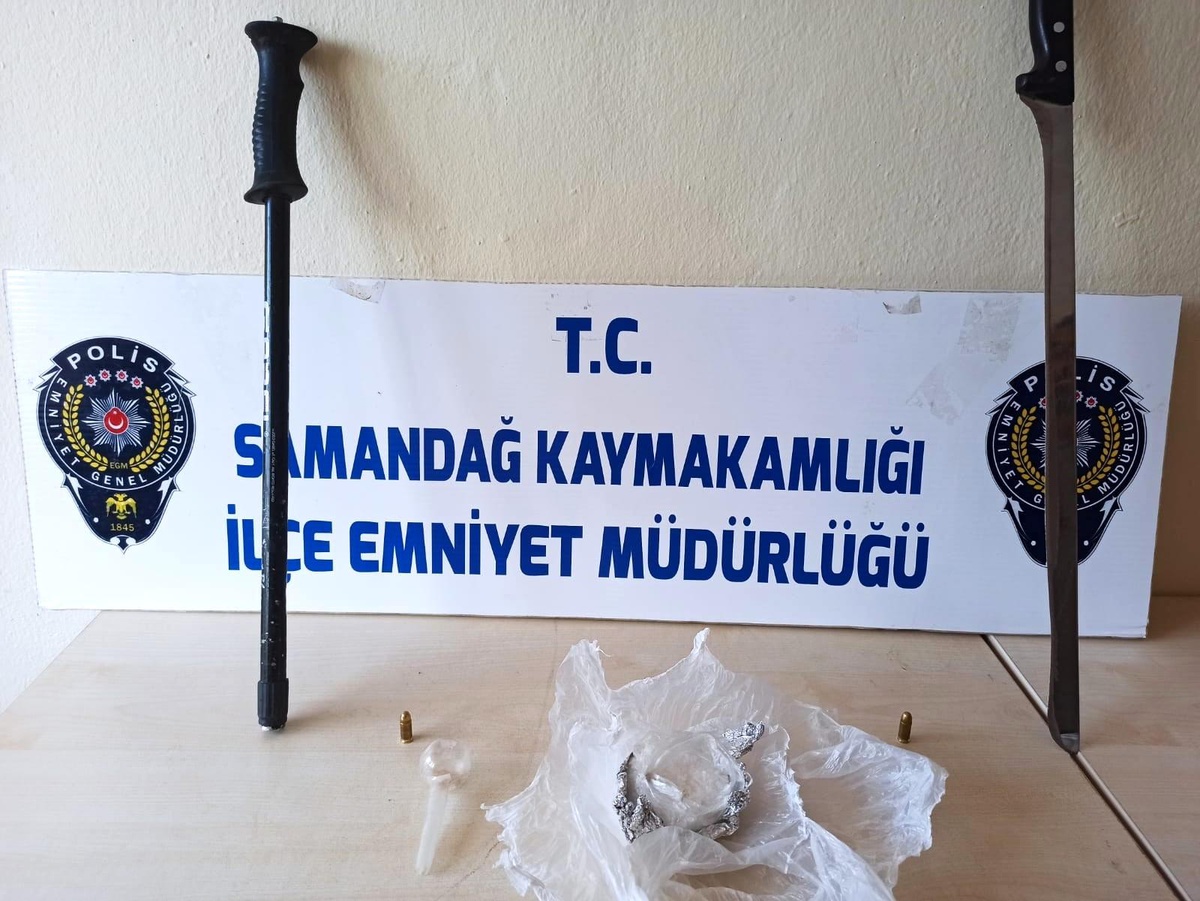 Samandağ'da durdurulan otomobilden uyuşturucu çıktı