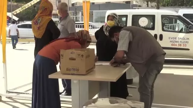 ŞANLIURFA - Kovid-19 aşı haritasında sarı ya dönen Şanlıurfa'da yoğun bakımlar rahatladı