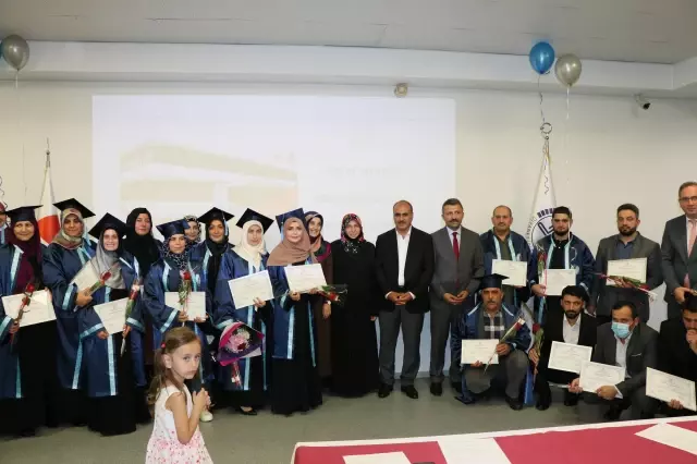 STRAZBURG - Strazburg DİTİB Açıköğretim İmam Hatip Lisesi öğrencilerinin ilk diploma heyecanı