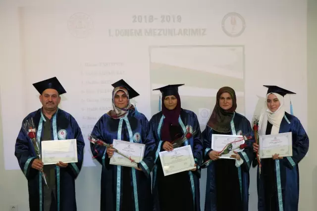 STRAZBURG - Strazburg DİTİB Açıköğretim İmam Hatip Lisesi öğrencilerinin ilk diploma heyecanı