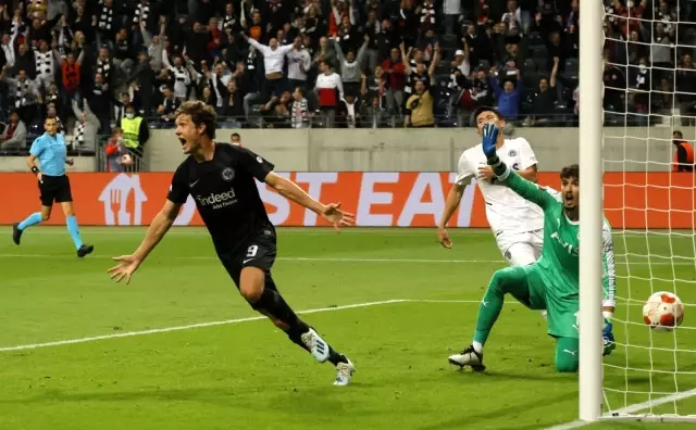 UEFA Avrupa Ligi: Eintracht Frankfurt: 1 Fenerbahçe: 1 (Maç sonucu)