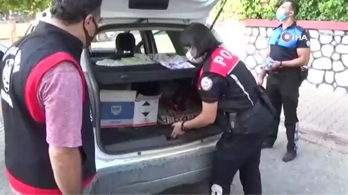 Adana'da polis okul çevresinde denetim yaptı