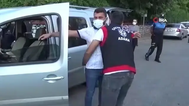 Adana'da polis okul çevresinde denetim yaptı