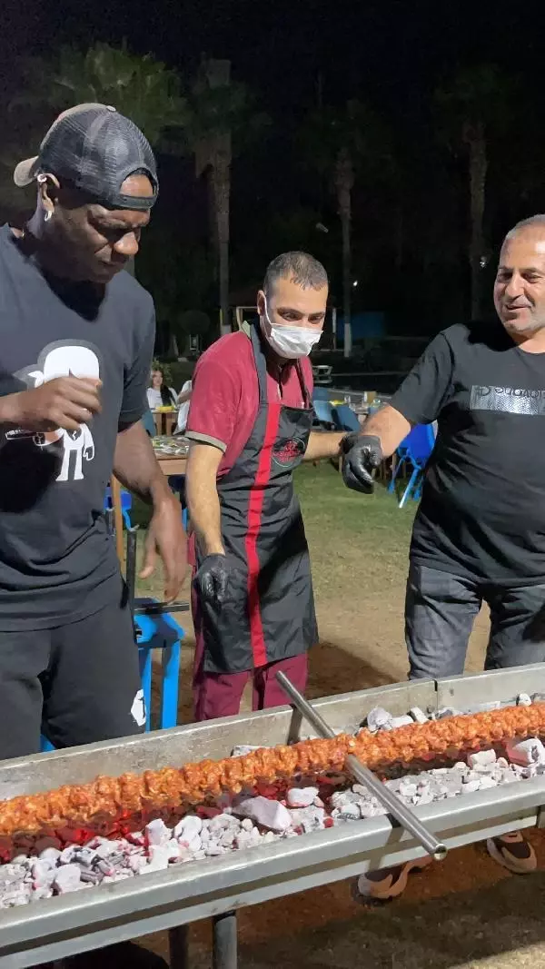 SPOR Adana Demirspor'a 27 metrelik kebap dopingi