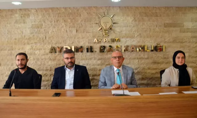 İSTANBUL ? AK PARTİLİLER ADNAN MENDERES, FATİN RÜŞTÜ ZORLU VE HASAN POLATKAN'I MEZARLARI BAŞINDA ANDI