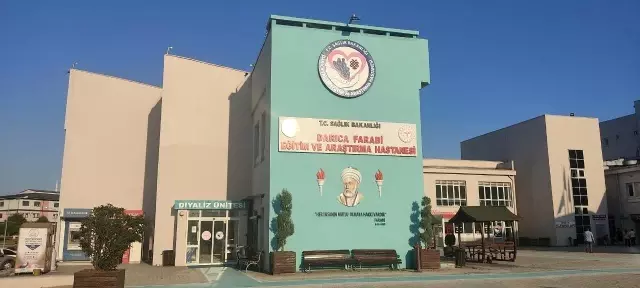 Aşı olmayan doktor korona virüsten hayatını kaybetti