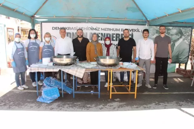 Son dakika haberleri | Aydın'da merhum Başbakan Menderes'in hayrına pilav dağıtıldı