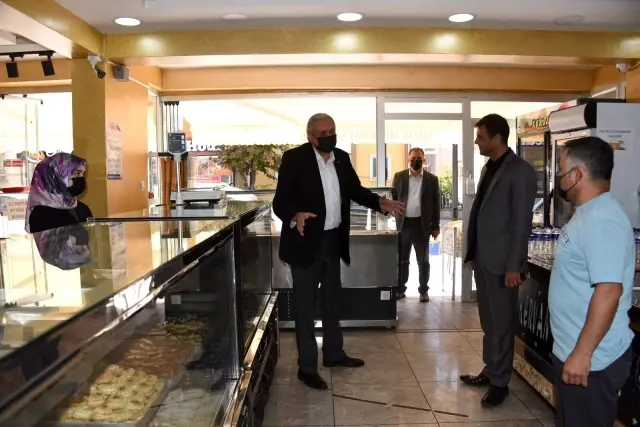 Başkan Bakkalcıoğlu 4 Eylül Mahallesi'nde esnaflarla bir araya geldi