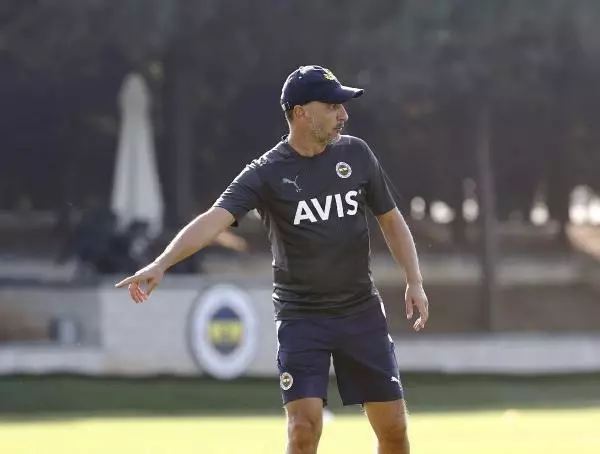 Fenerbahçe, Başakşehir maçı hazırlıklarına başladı