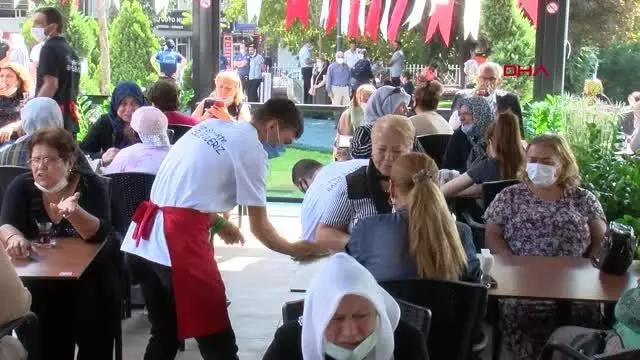 İSTANBUL-Down sendromlu bireylerin de çalışabileceği 'Sempati Sosyal Tesisleri' açıldı