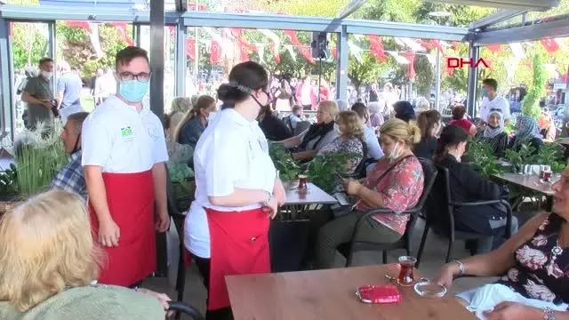 İSTANBUL-Down sendromlu bireylerin de çalışabileceği 'Sempati Sosyal Tesisleri' açıldı