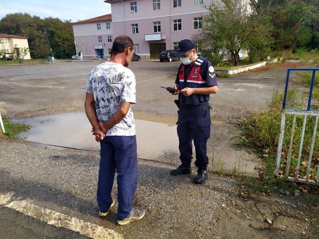 jandarmadan okul onlerinde siki denetim 2 14401521 o