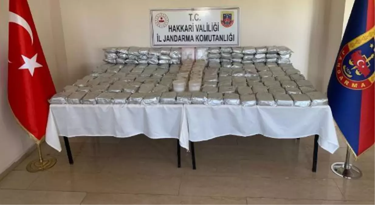 MİT ve jandarmanın operasyonunda 173 kilo eroin ile 16 kilo metamfetamin ele geçirildi