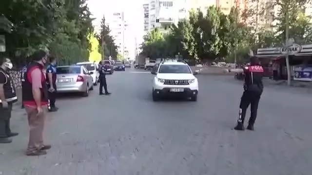 Polis, okul çevrelerinde denetim yaptı