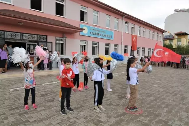 Sandıklı'da İlköğretim Haftası kutlandı