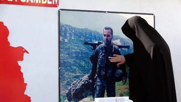 Son dakika haber: ŞEHİT OĞLUNUN RÜYALARINDA İSTEĞİNİ SÖYLEDİĞİ ANITI YAPTIRDI