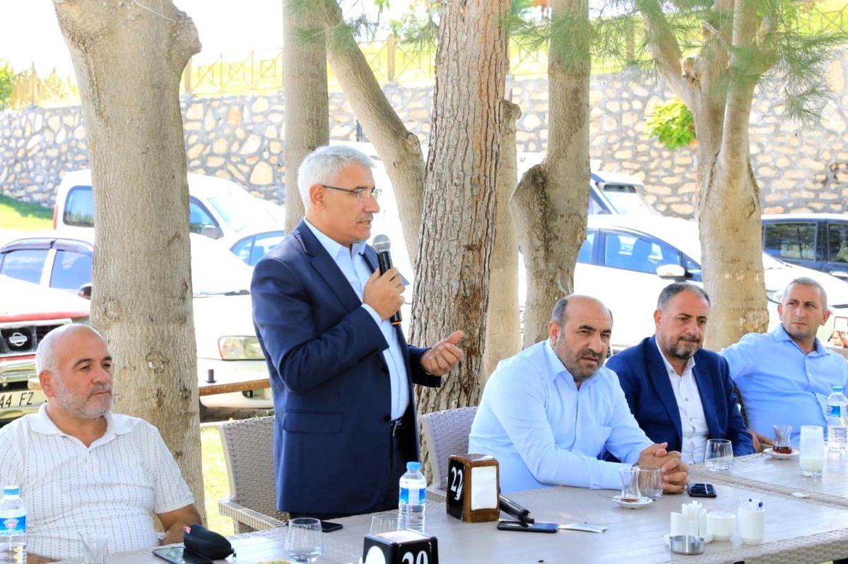 Son dakika haberleri: AK Parti mahalle başkanları, Battalgazi'deki yatırımları inceledi