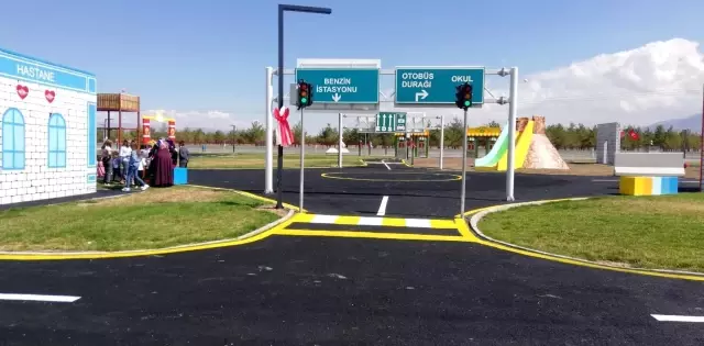 Aziziye'de Sağlıklı Yaşam, Bisiklet Yolu ve Trafik Eğitim Parkı açılışı