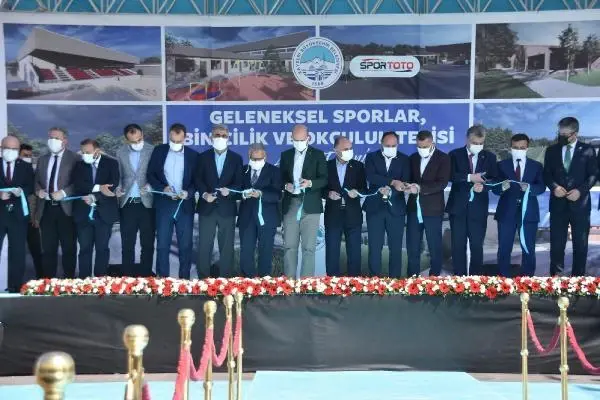 Son dakika haberleri: Bilal Erdoğan: Biz at üstünde ok ve kılıç ile yükselmiş milletiz