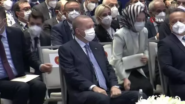 Cumhurbaşkanı Erdoğan: "İhracatımız bu yıl 211 milyar dolarla rekor kırdı.