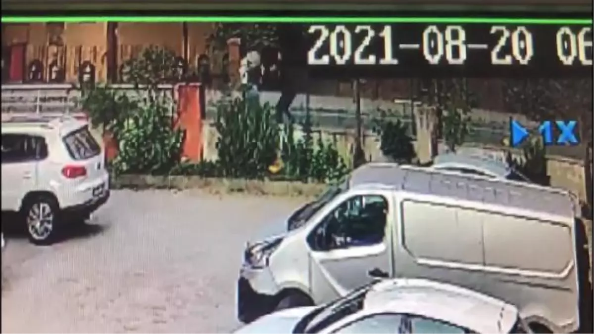 Esenyurt'ta işe giden kadına kapkaç dehşeti