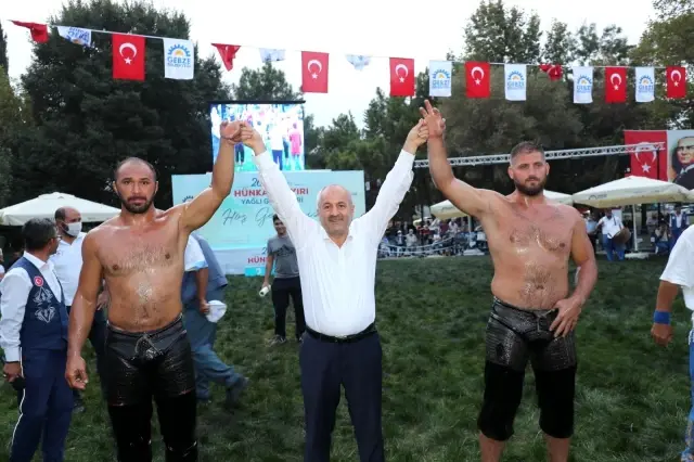 Hünkar Çayırı Yağlı Güreşleri'nin şampiyonu Ali Gürbüz oldu