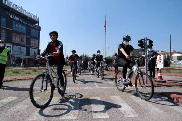 izmitli gencler pedallari saglik icin cevirdi 3 14404286 o