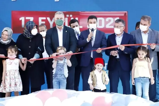Kağıthane Meydanı'nın ikinci etabı açıldı