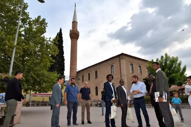 Kamerunlu heyet, Sındırgı'da incelemelerde bulundu