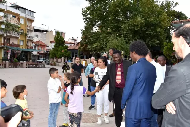 Kamerunlu heyet, Sındırgı'da incelemelerde bulundu