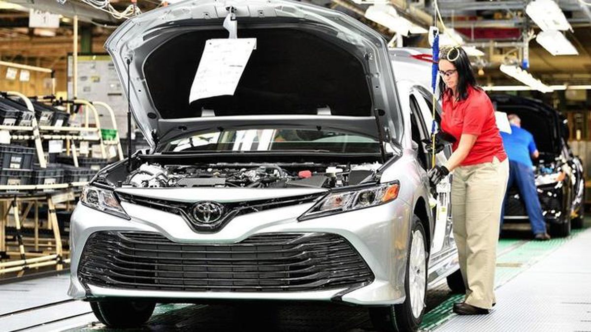 Toyota parça sağlama problemi nedeniyle Japonya'daki 27 üretim bandını durduracak
