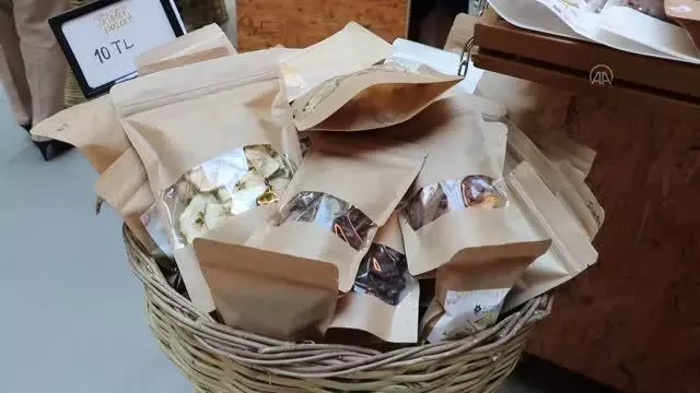 Yöresel Ürünler Pazarı nın açılışı yapıldı