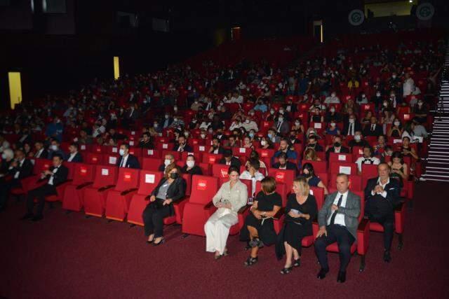 28. Uluslararası Adana Altın Koza Film Festivali'nde büyük ödüller sahiplerini buldu