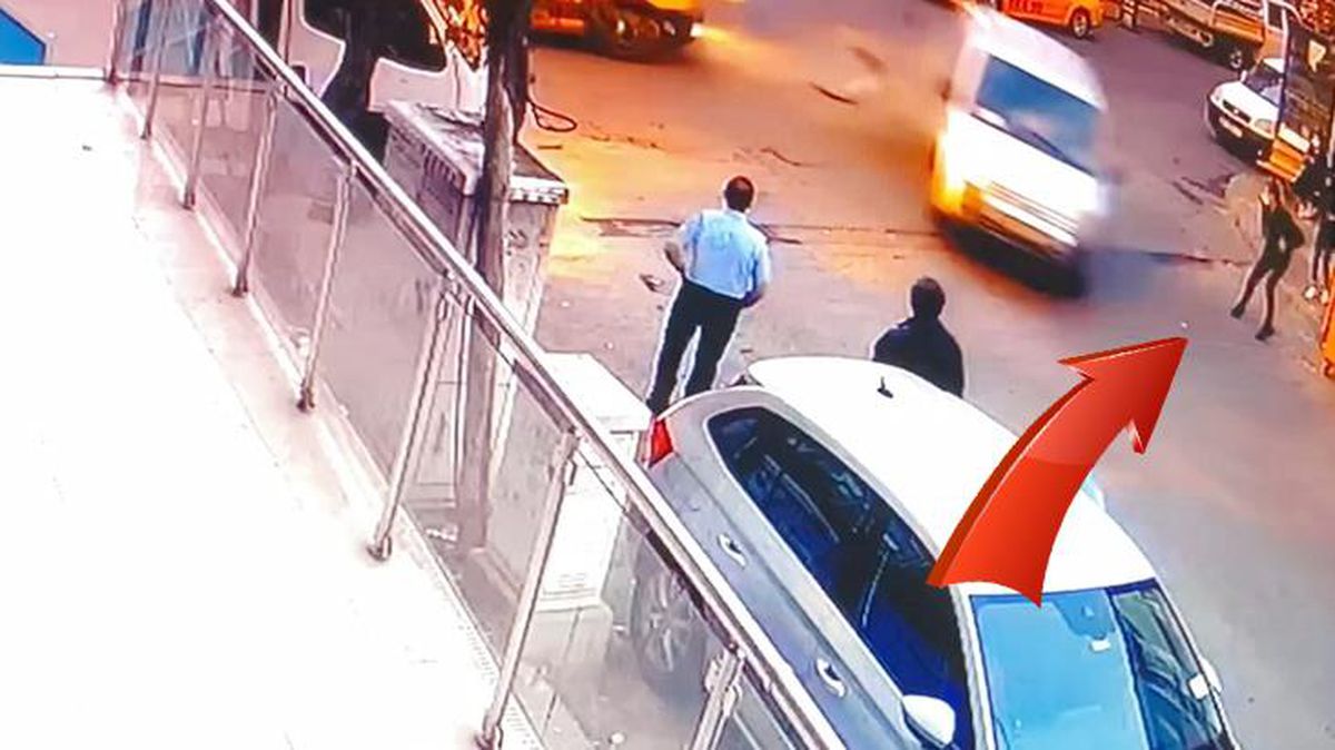 Aşırı hız kan döktü! Otobüs bekleyen öğrenci böyle yola savruldu