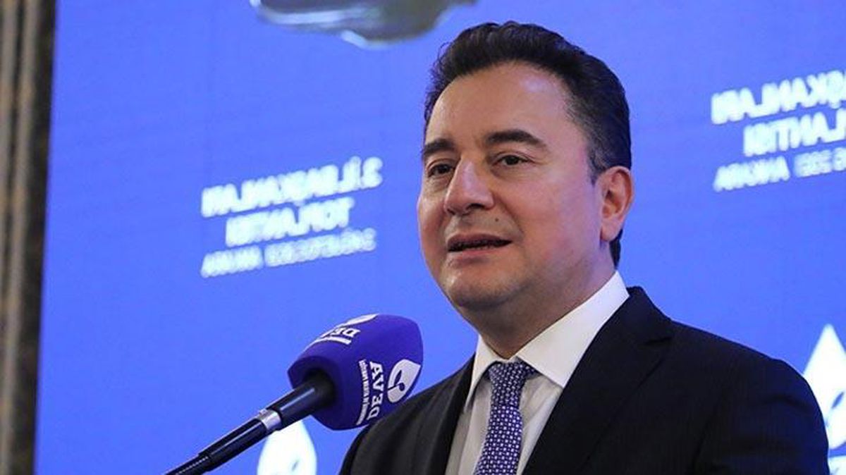 DEVA Partisi Melikgazi İlçe Başkanı ve yönetim kurulu üyeleri istifa etti