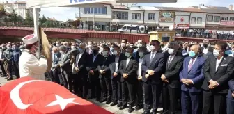 Etik Kurulu: Eski AK Parti Gümüşhane Milletvekili Temel Yılmaz, son yolculuğuna uğurlandı Etik Kurulu: Eski AK Parti Gümüşhane Milletvekili Temel Yılmaz, son yolculuğuna uğurlandı