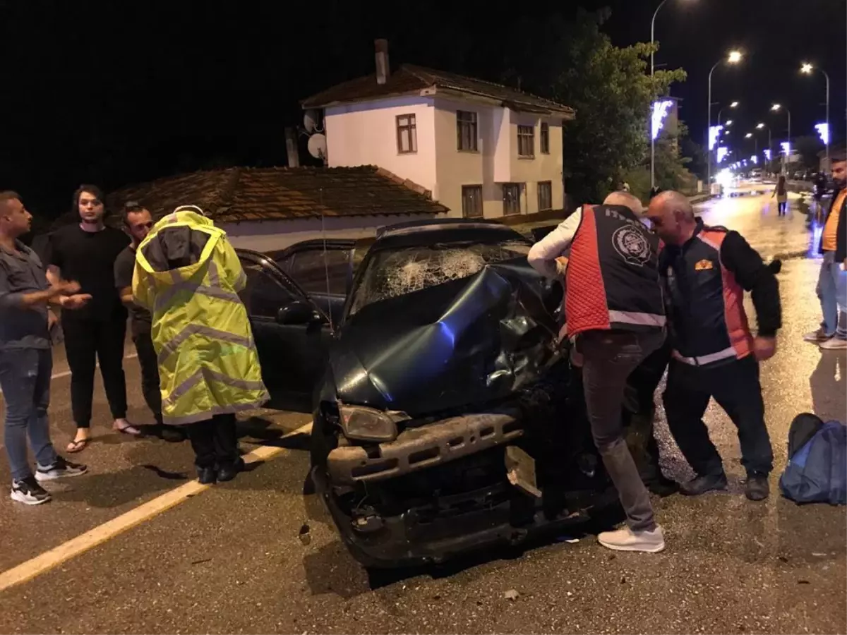 Gölpazarı'nda trafik kazasında 2 kişi yaralandı