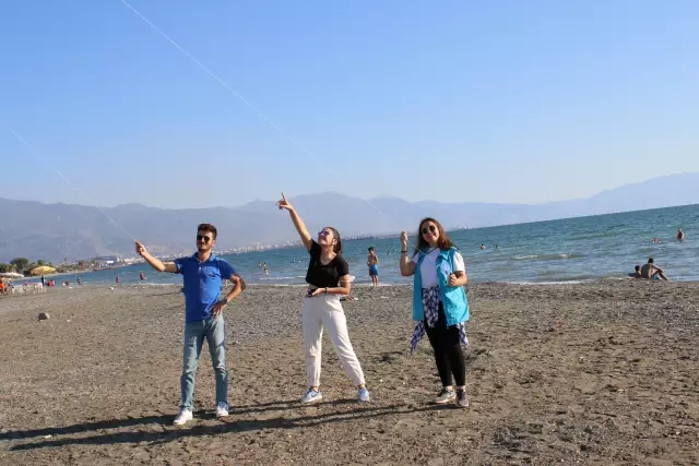 Gençler çevre temizliği yaptı