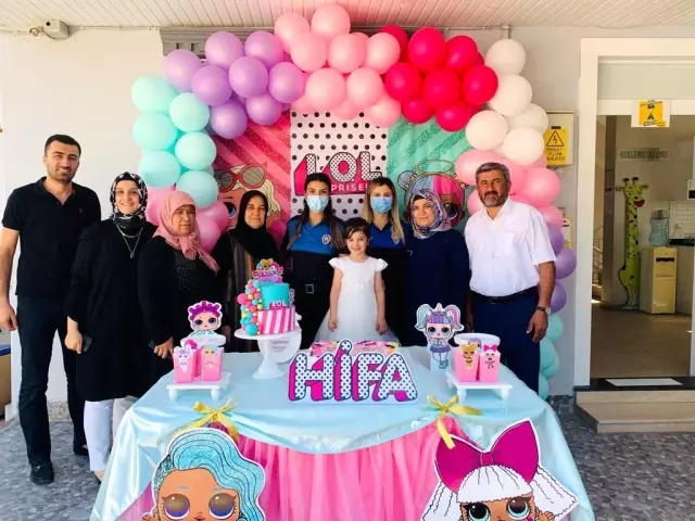 Adana'da polis, 15 Temmuz şehidi Ahmet Oruç'un kızının doğum gününü kutladı