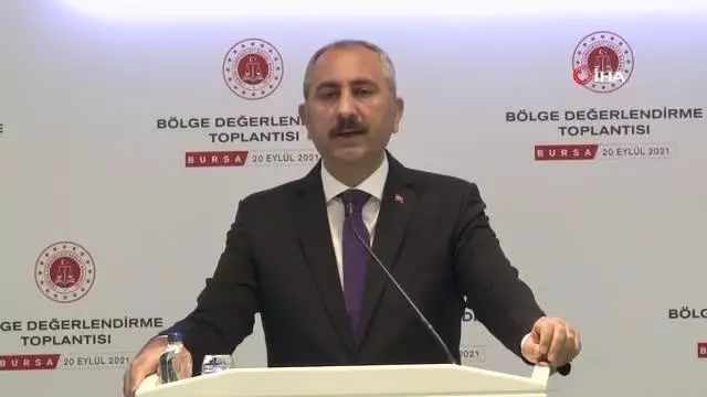 Adalet Bakanı Abdulhamit Gül: "Bu kapıyı çalan herkes en saygın muameleyi görmelidir"