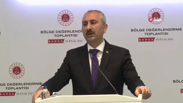 Adalet Bakanı Abdulhamit Gül: "Bu kapıyı çalan herkes en saygın muameleyi görmelidir"