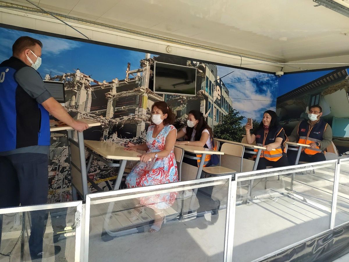 AFAD Deprem Simülasyon Tırı Eskişehir'de