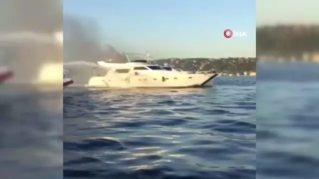Bebek'te tekne yangını: Dumanlar kilometrelerce uzaktan görüldü