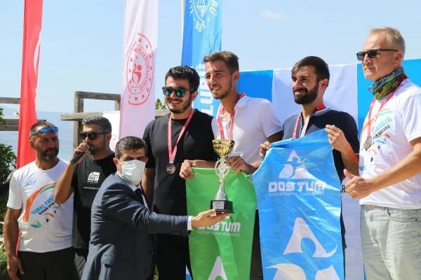 SPOR Burdur'da Yamaç Paraşütü Hedef Yarışması