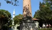 Camisi taşınan 'yalnız minare' ilgi odağı oldu