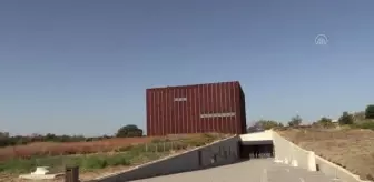 Homeros: ÇANAKKALE - Troya Müzesi iki yıldır Avrupa'dan alınan ödüllerin gururunu yaşıyor Homeros: ÇANAKKALE - Troya Müzesi iki yıldır Avrupa'dan alınan ödüllerin gururunu yaşıyor