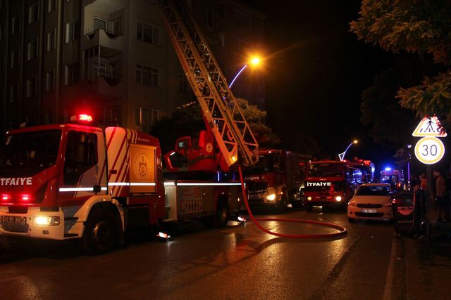 gebze de 7 katli binada korkutan yangin 2 14408810 o